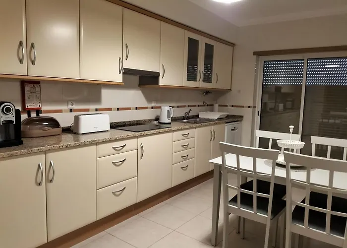T2 Infante Moderno Wi-Fi Garagem 50 M Praia